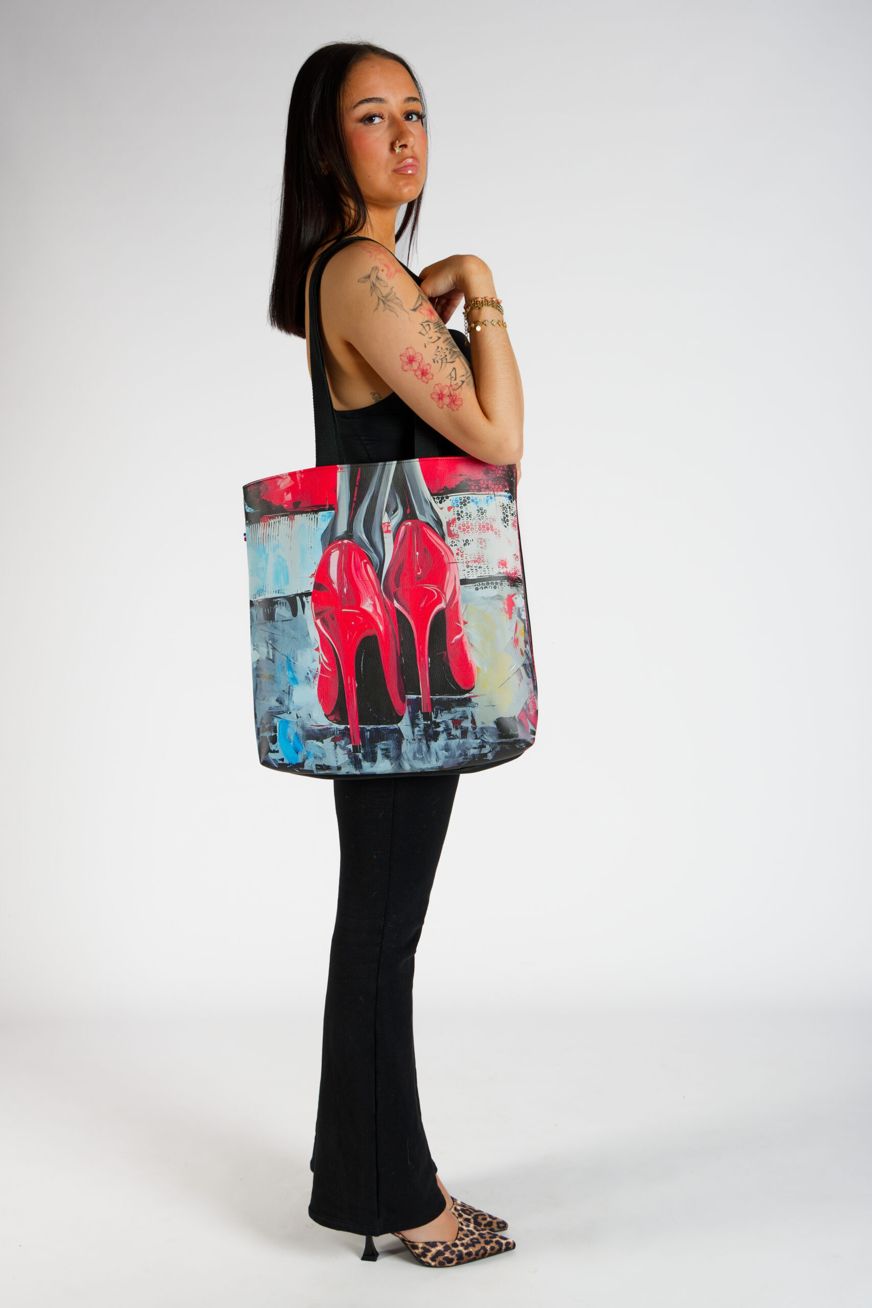 Sac cabas — Talons rouges street art – Image 3