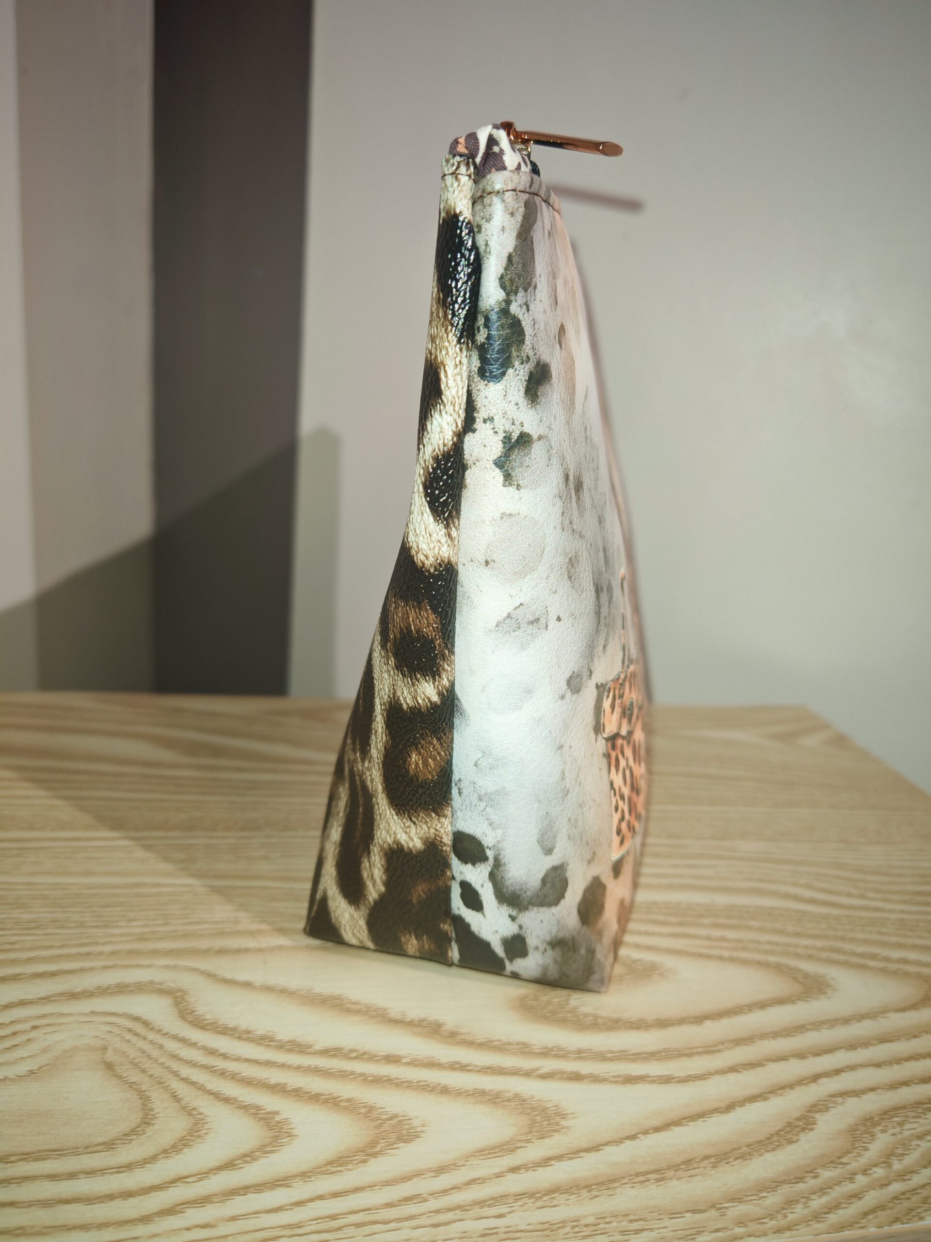 Trousse de toilette — Corset & Léopard – Image 5