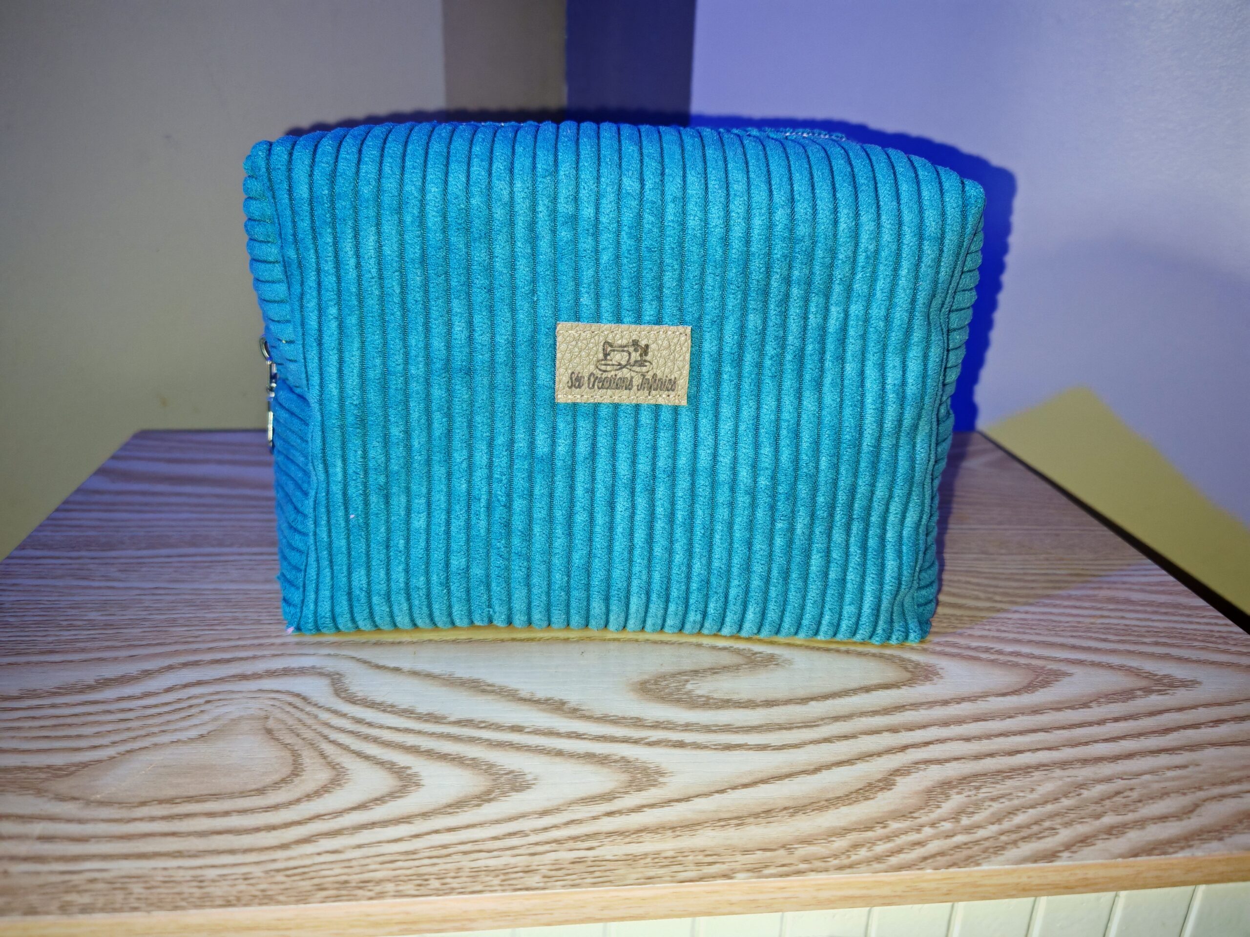 Trousse de maquillage — Velours côtelé (Format moyen) – Image 6