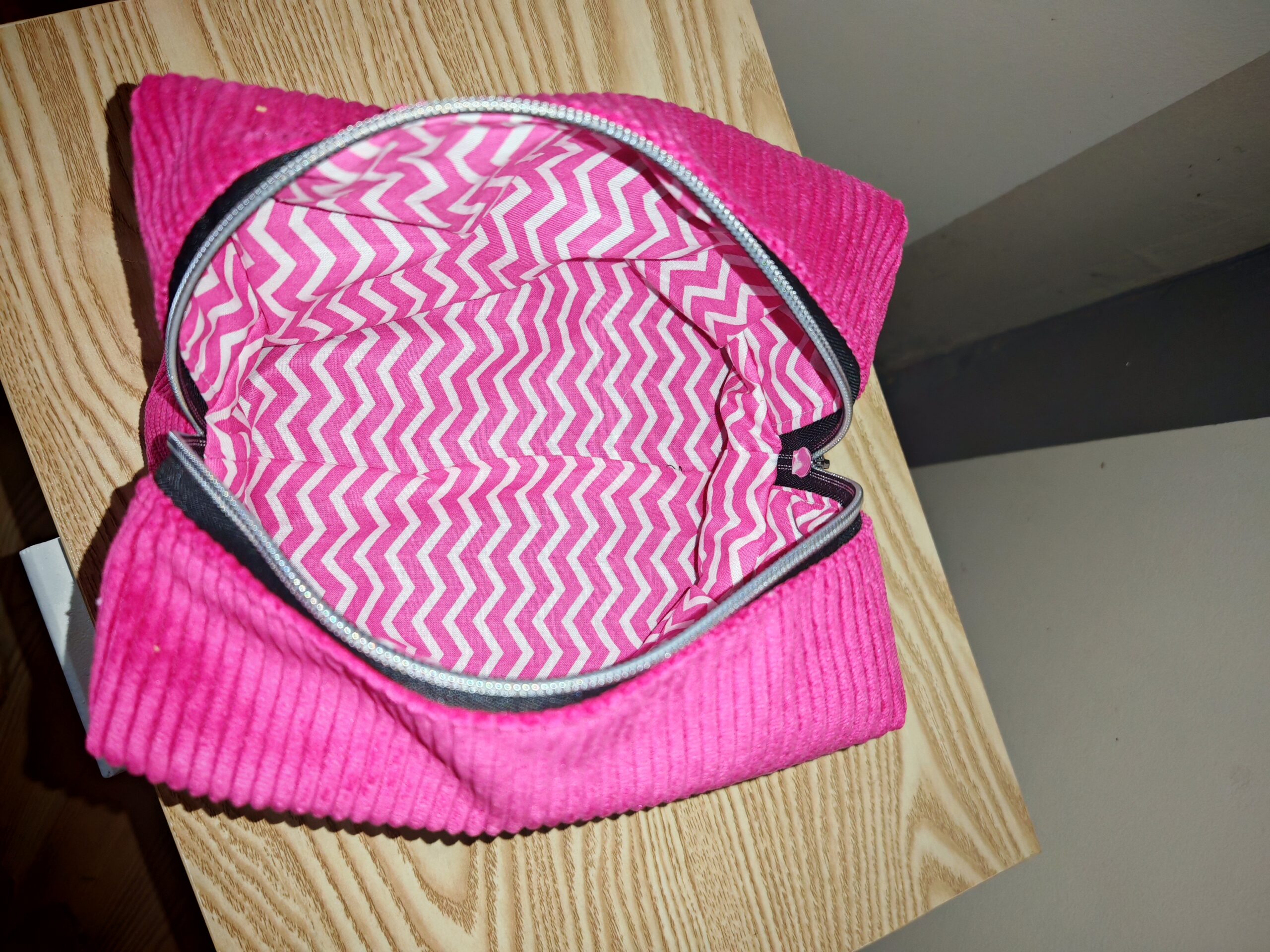 Trousse de maquillage — Velours côtelé (Petit format) – Image 9