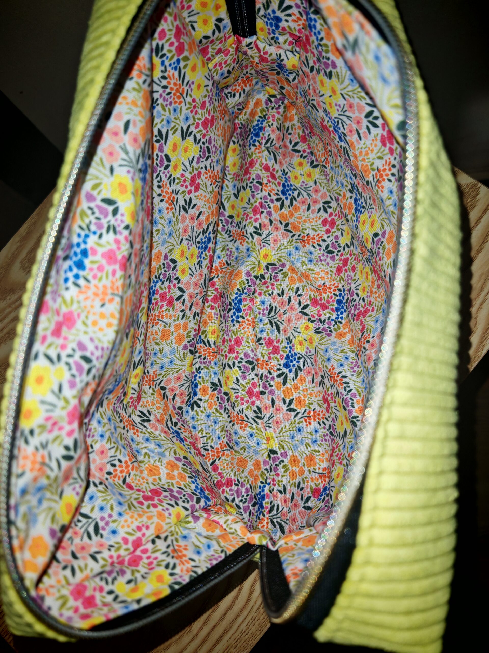 Trousse de toilette — Velours côtelé (Grand format) – Image 2