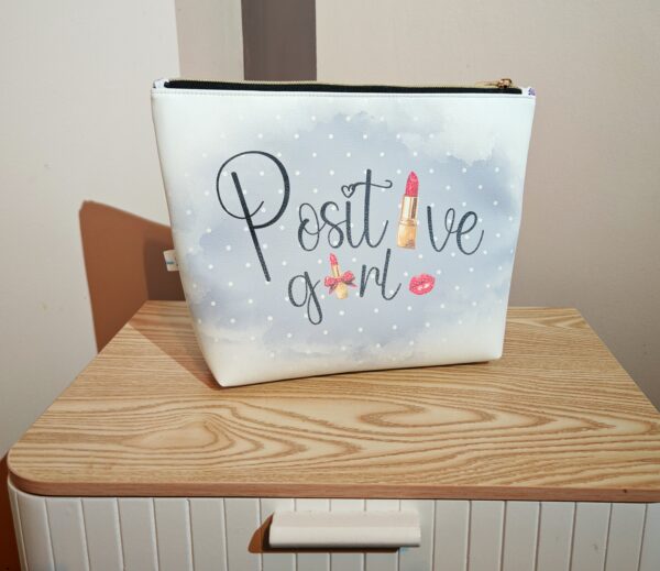 Trousse de maquillage — Positive Girl