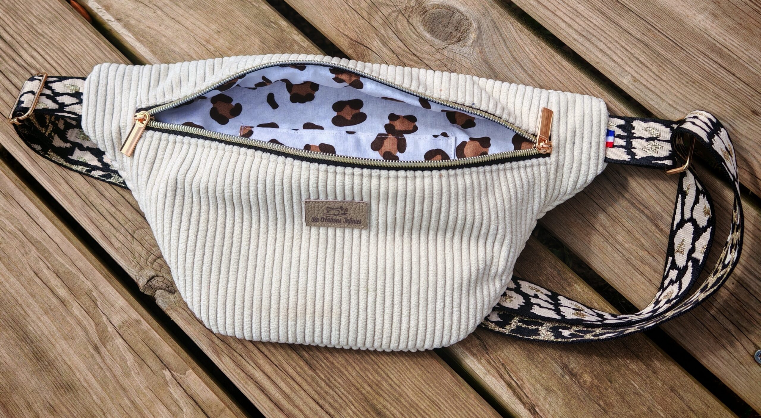 Sac banane — Velours écru & sangle léopard – Image 3