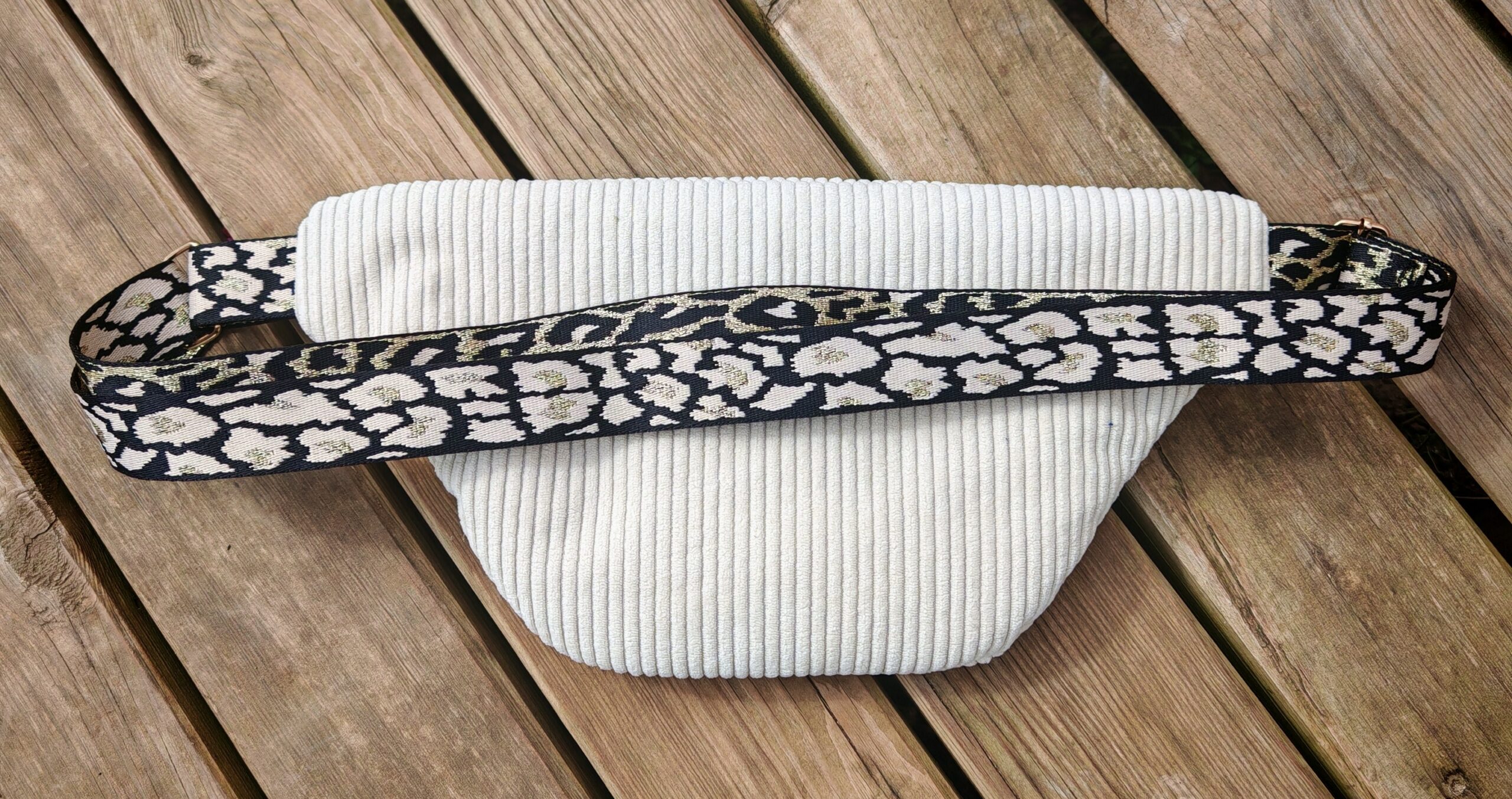 Sac banane — Velours écru & sangle léopard – Image 2