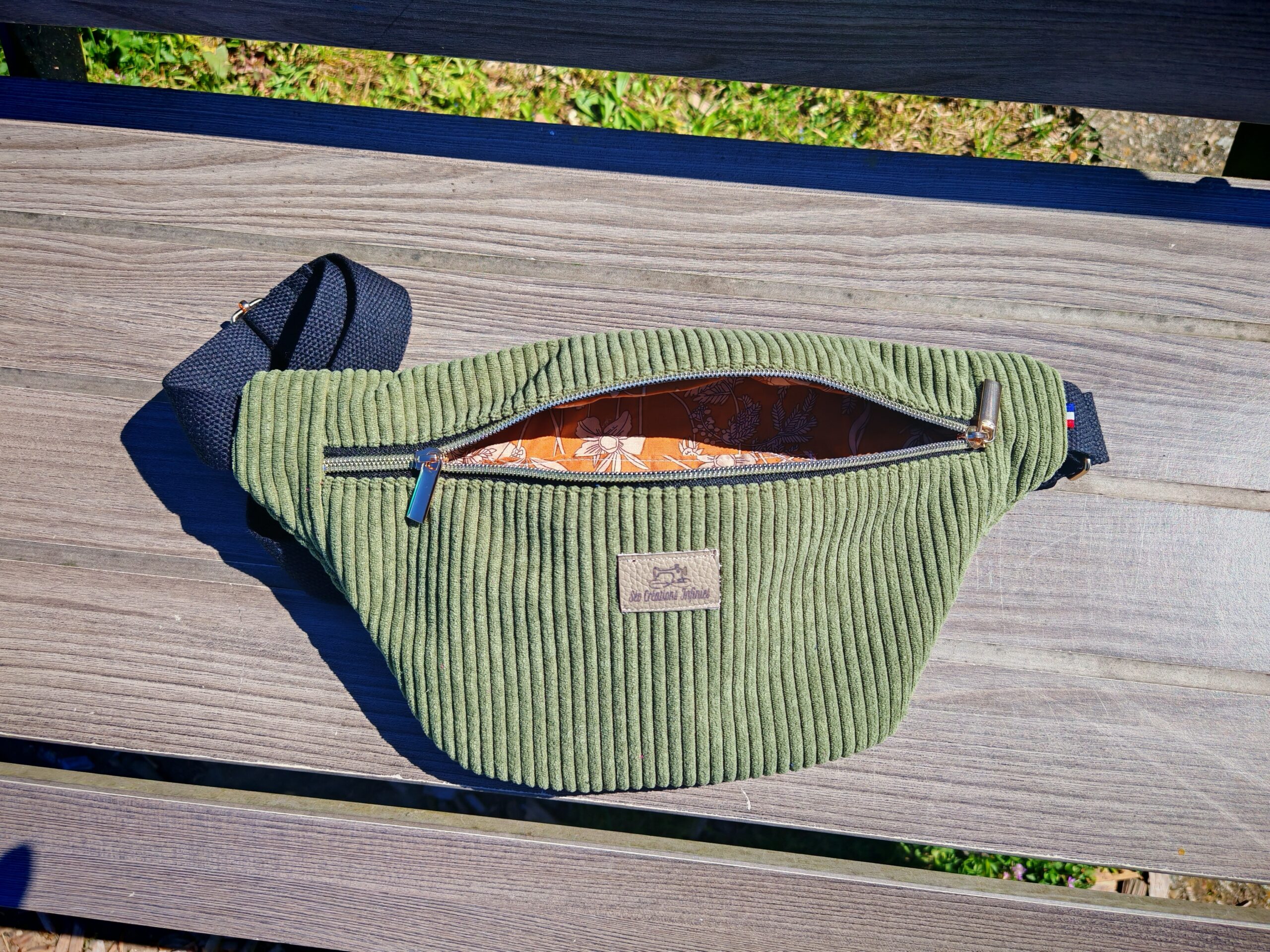 Sac banane — Velours kaki – Image 2