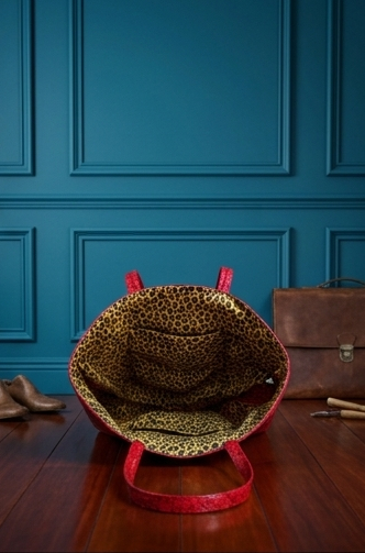 Sac cabas — Simili reptile rouge & doublure léopard – Image 3